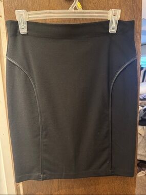 Max Studio Black Midi Skirt